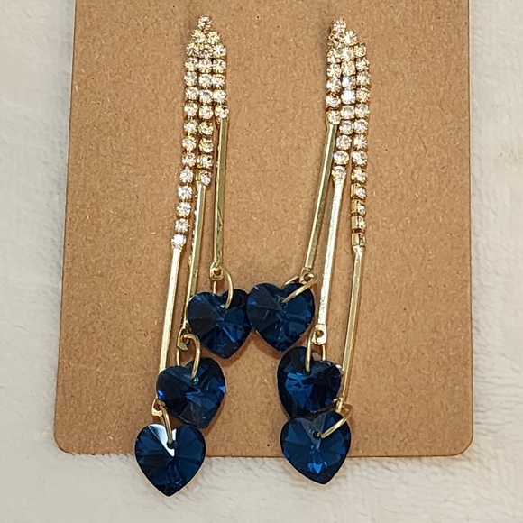 Fashion Earrings - Picture 7 of 8